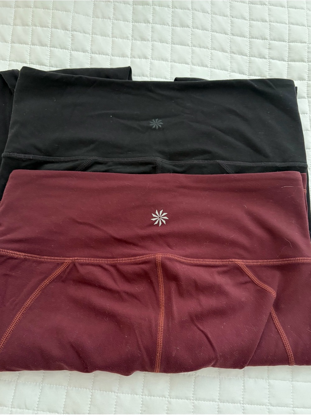 Athleta Women’s Salutation Capri Leggings (2 pr) Black & Burgundy Size Small